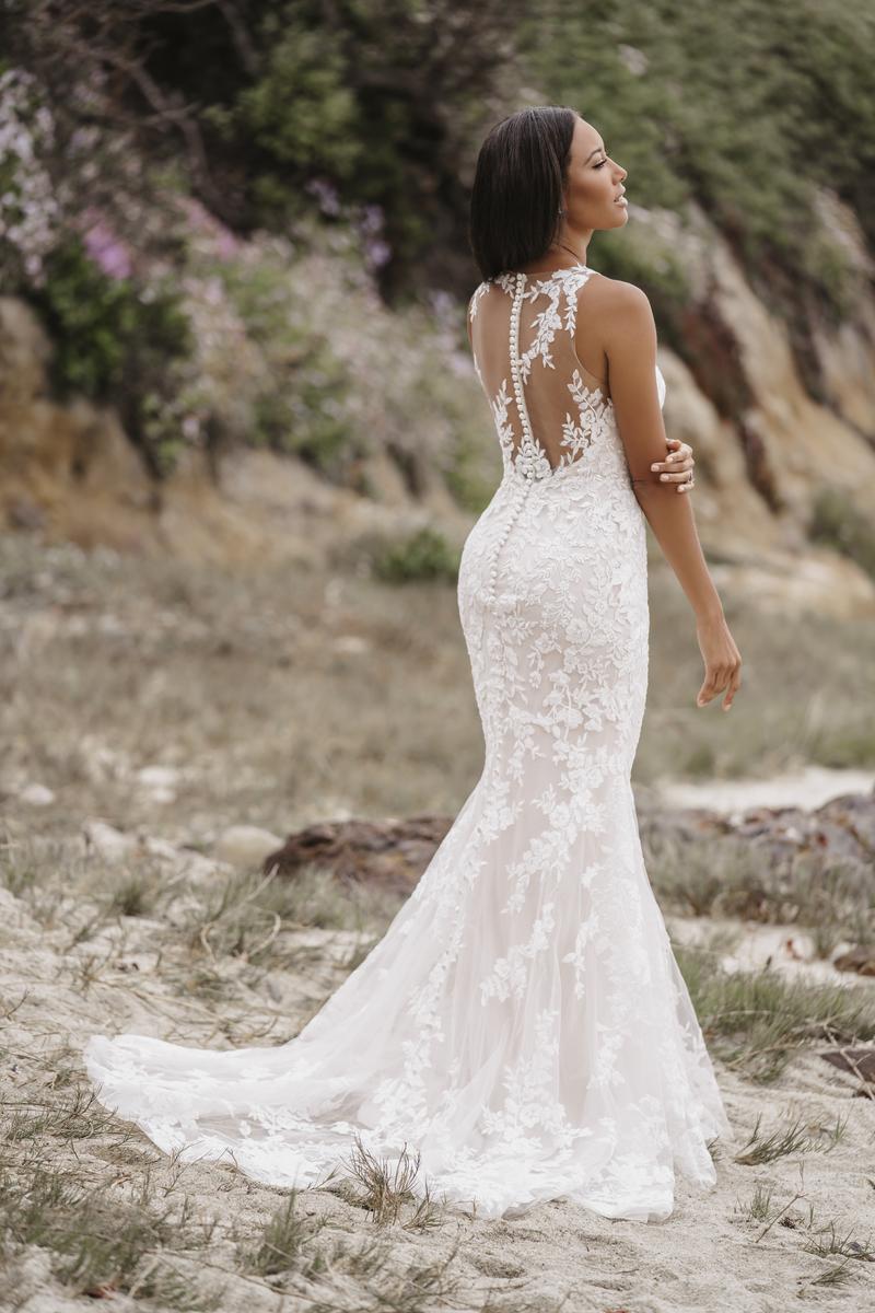 Size 14 | 3501 by Allure