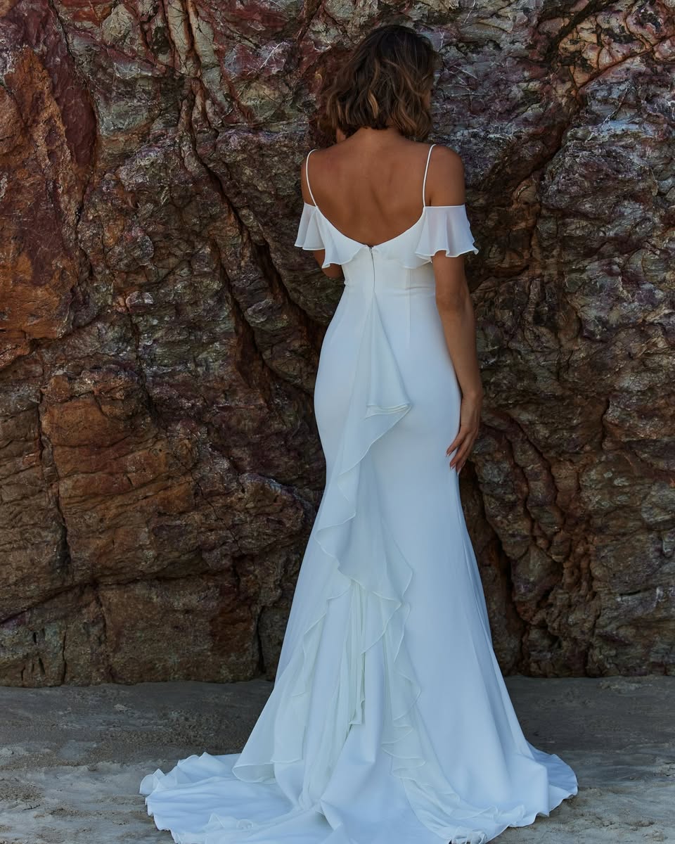 Size 06 | Daisy by Tania Olsen