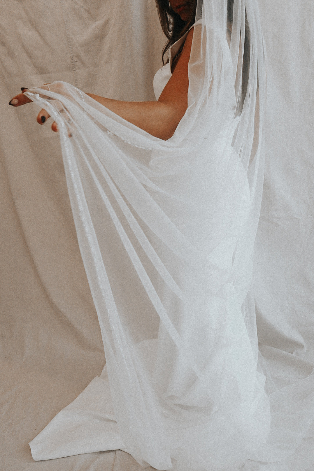 DAINTY- Beaded Edge Veil