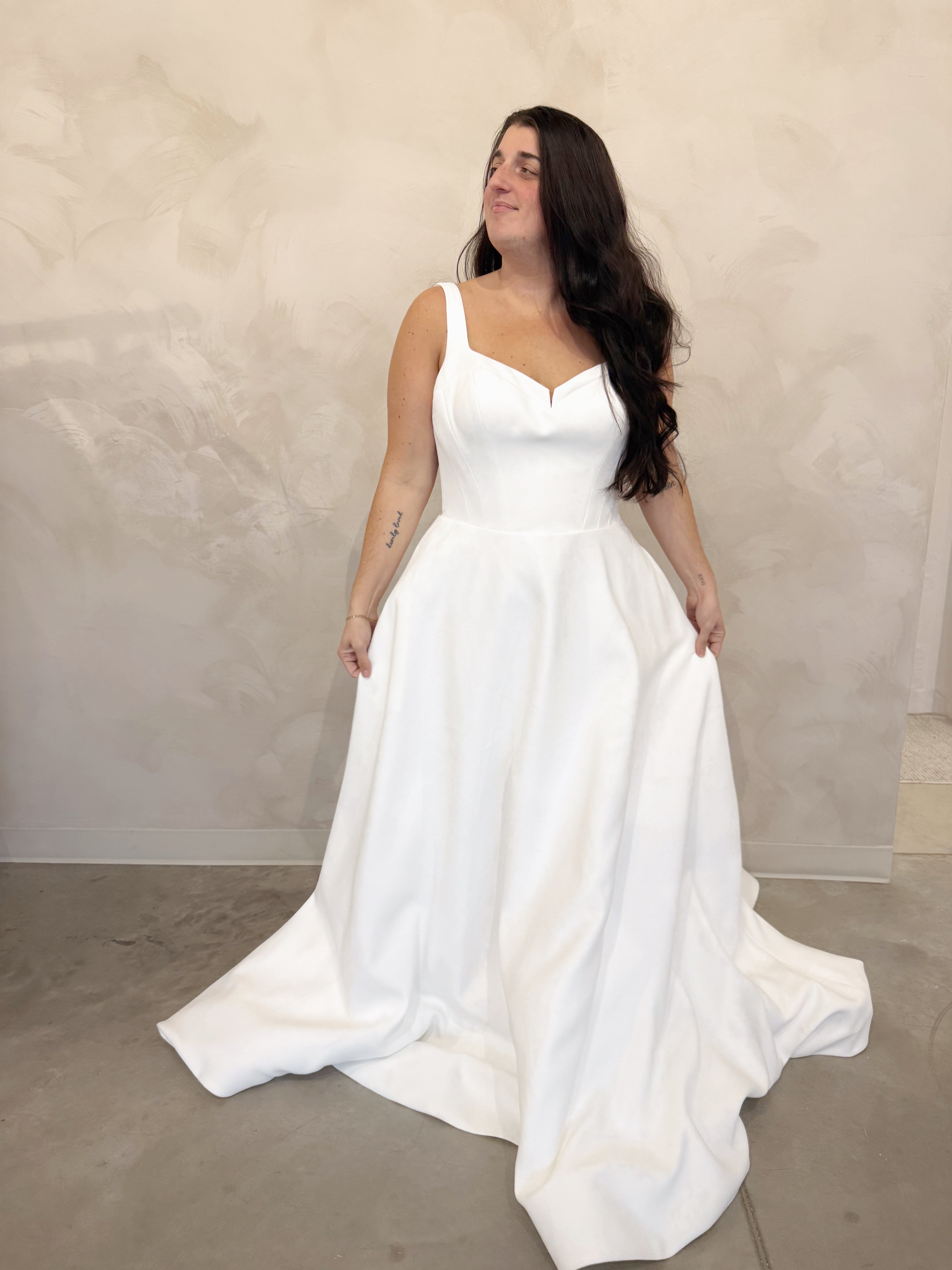 Size 20 | Minnie by DLB