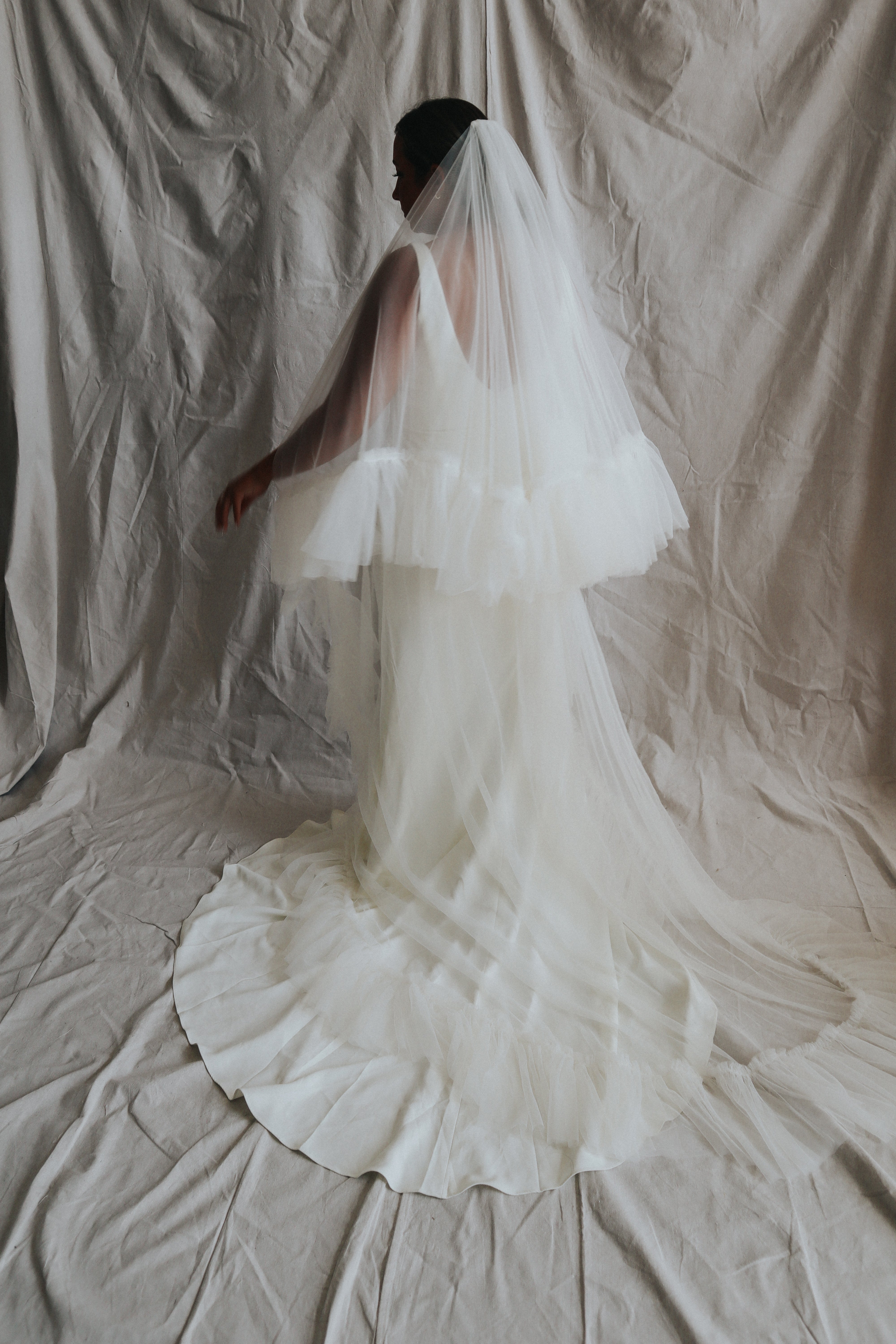 WHIMSY- Ruffle Veil