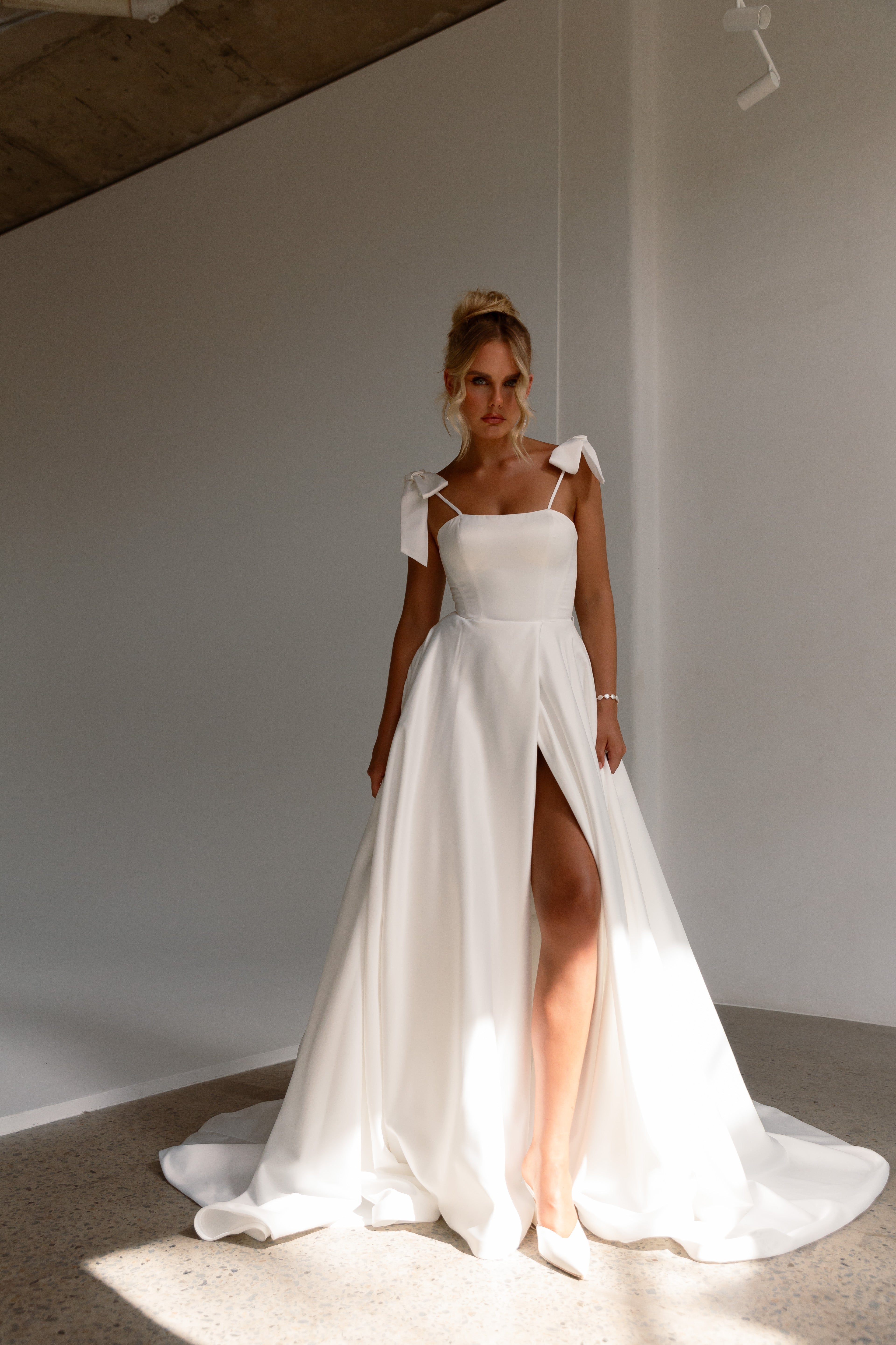Size 06 | Anne by Tania Olsen