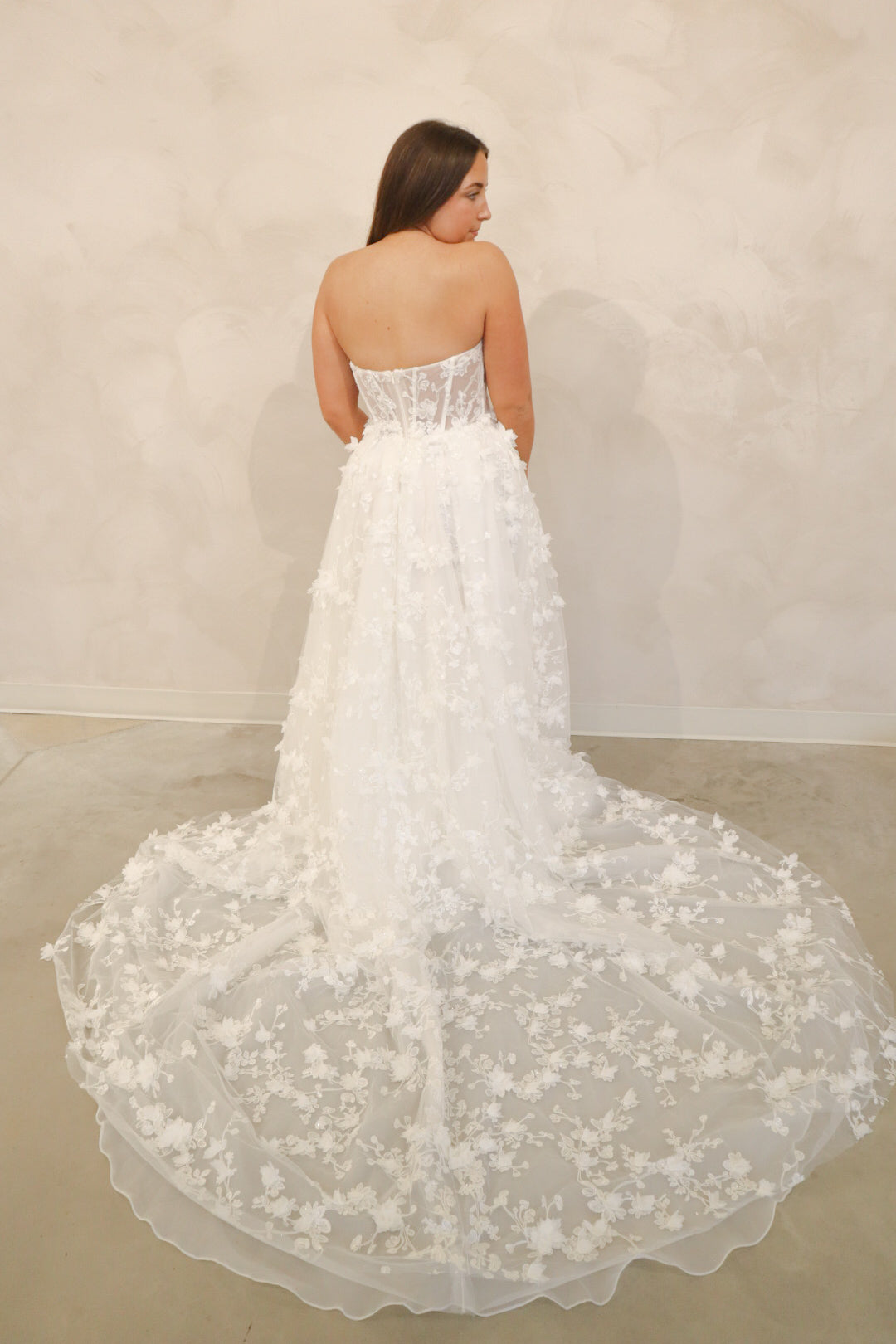 Size 12 | WS225996B-1Z by Wedding Societe
