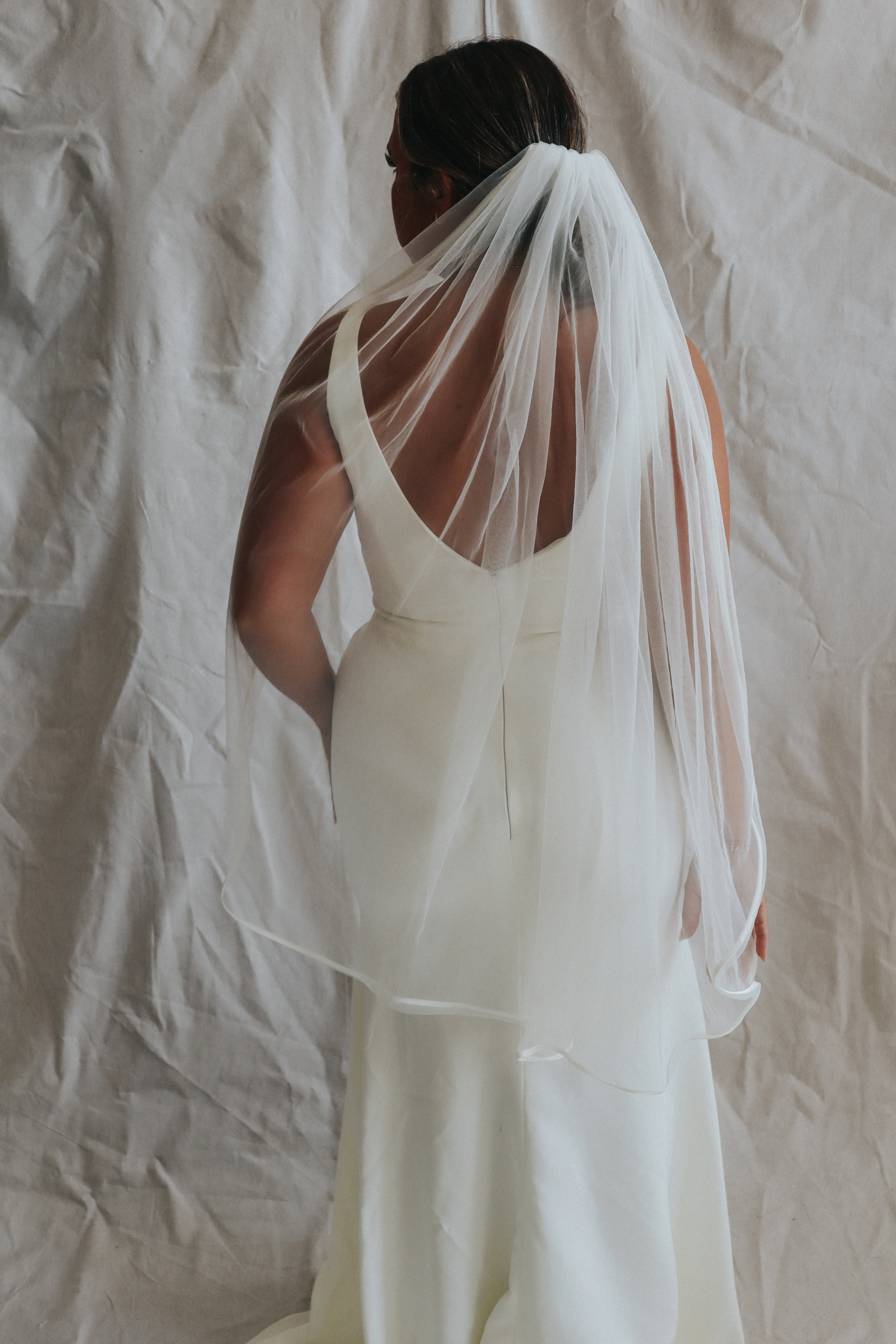 CLASSY- Ribbon Edge Veil