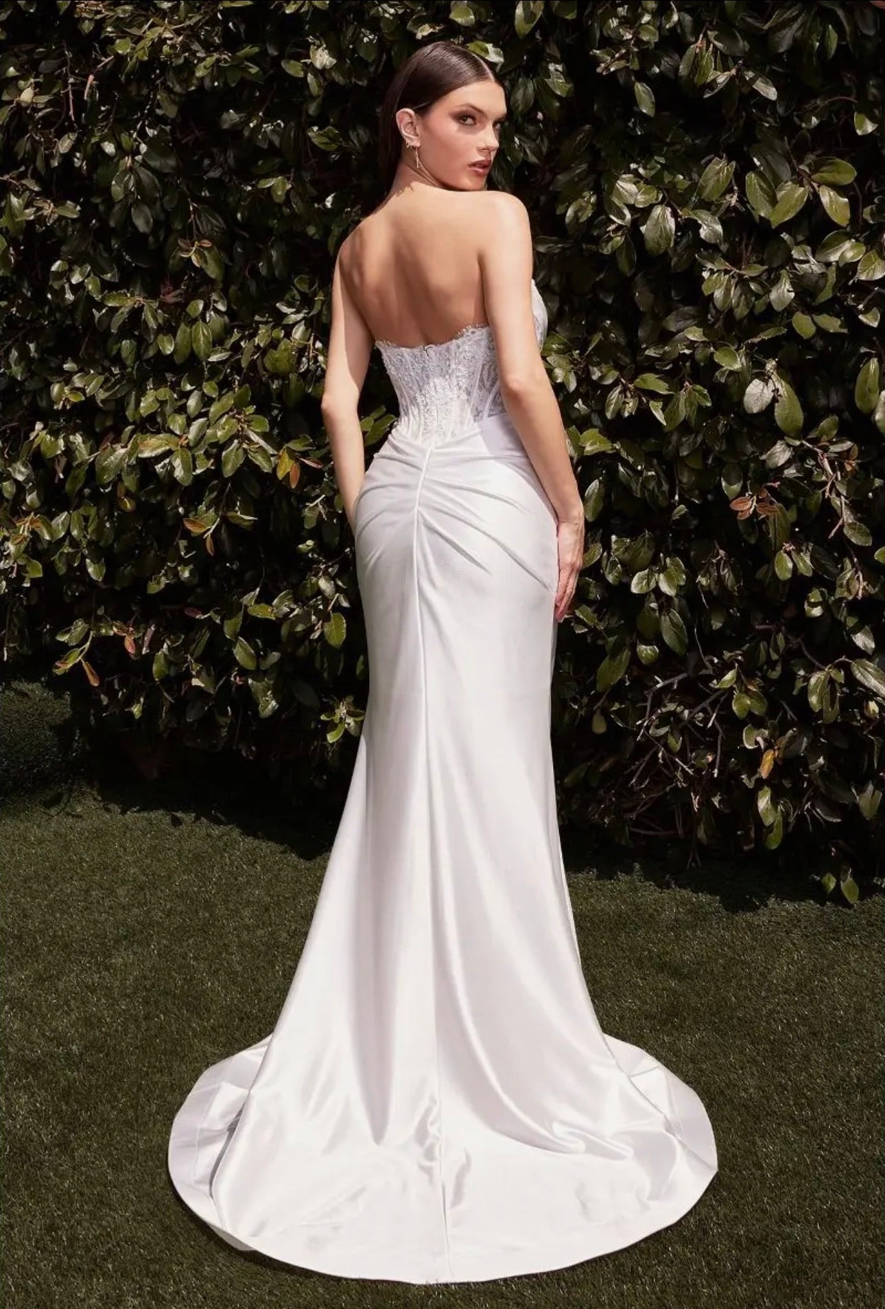 Size 06 | Gia