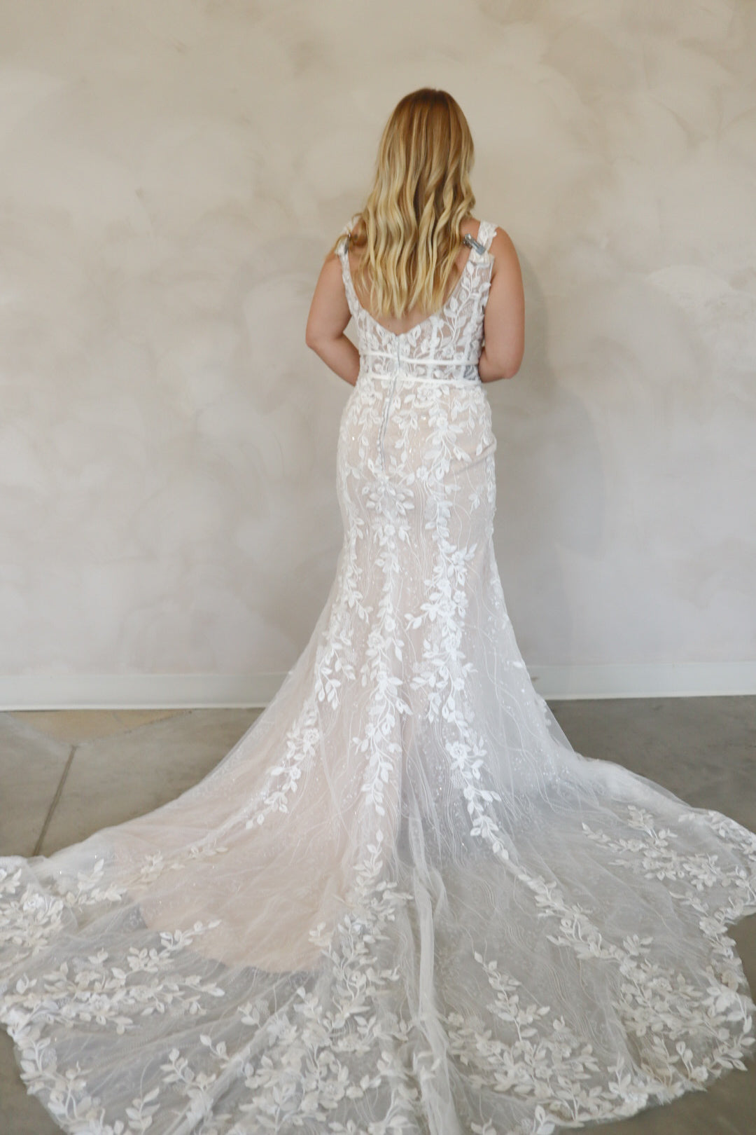 Size 16 | Flora V2 By Take Heart
