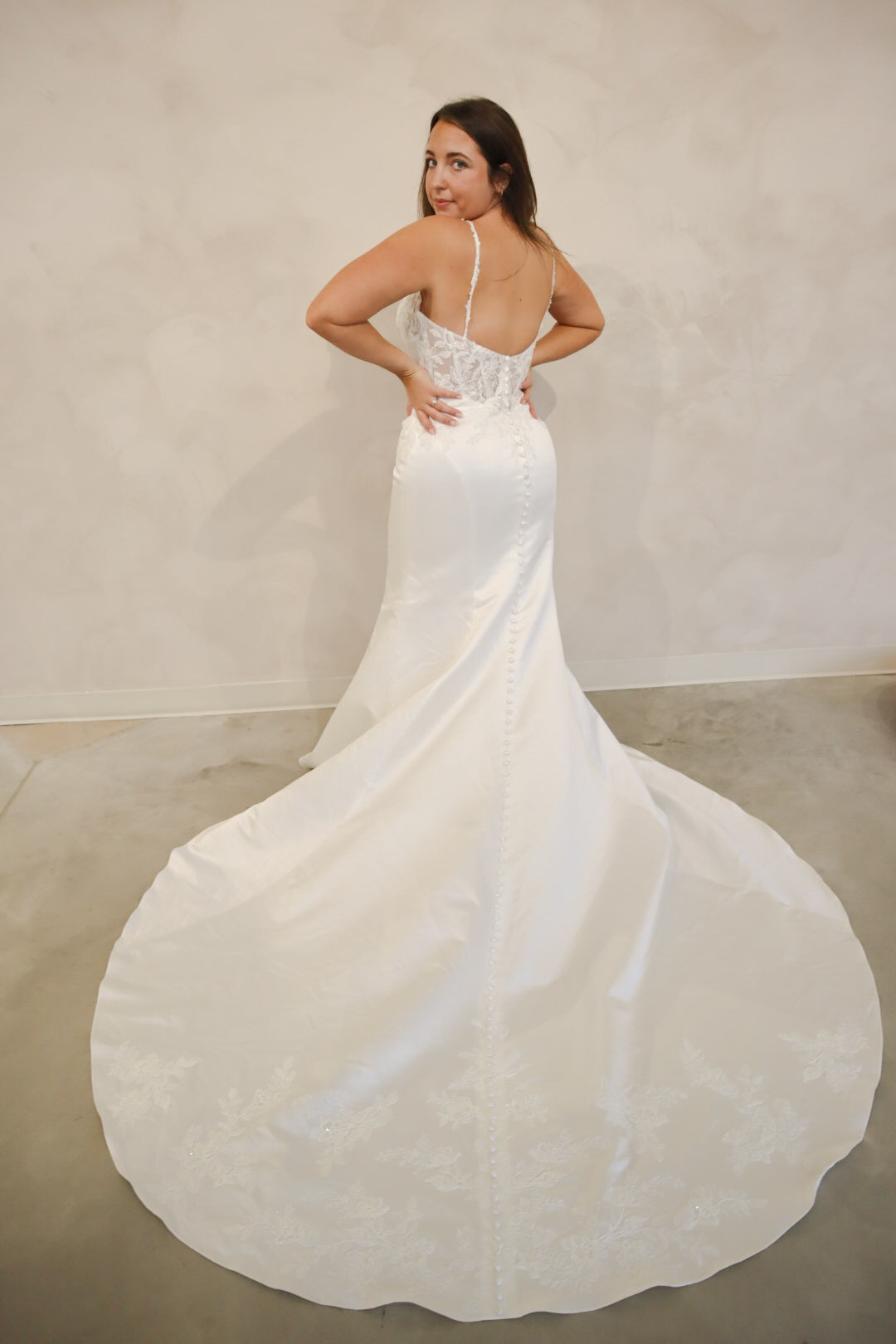 Size 14 | 7743 By Stella York