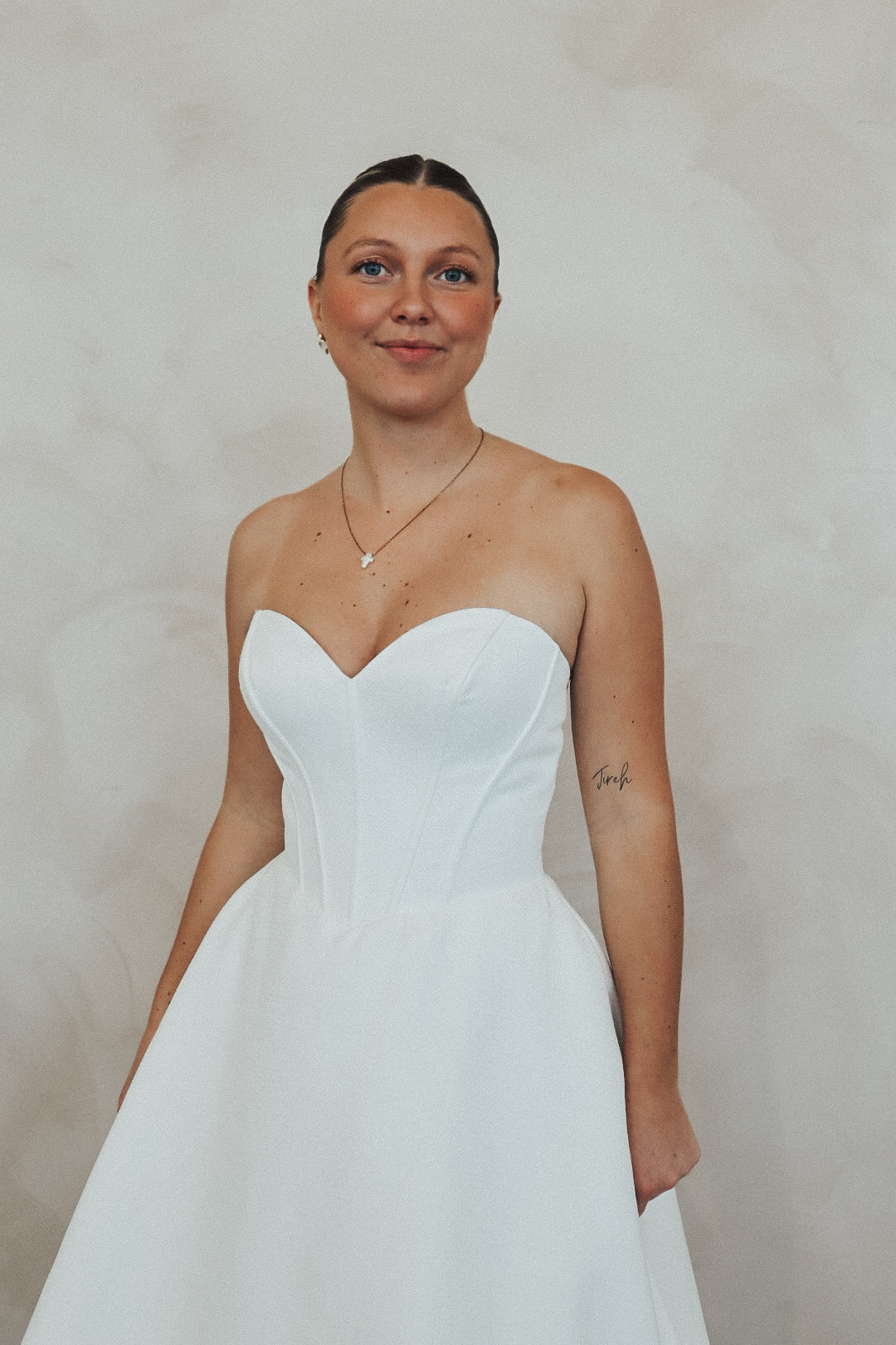 Size 04 | LY3289 by Dearly