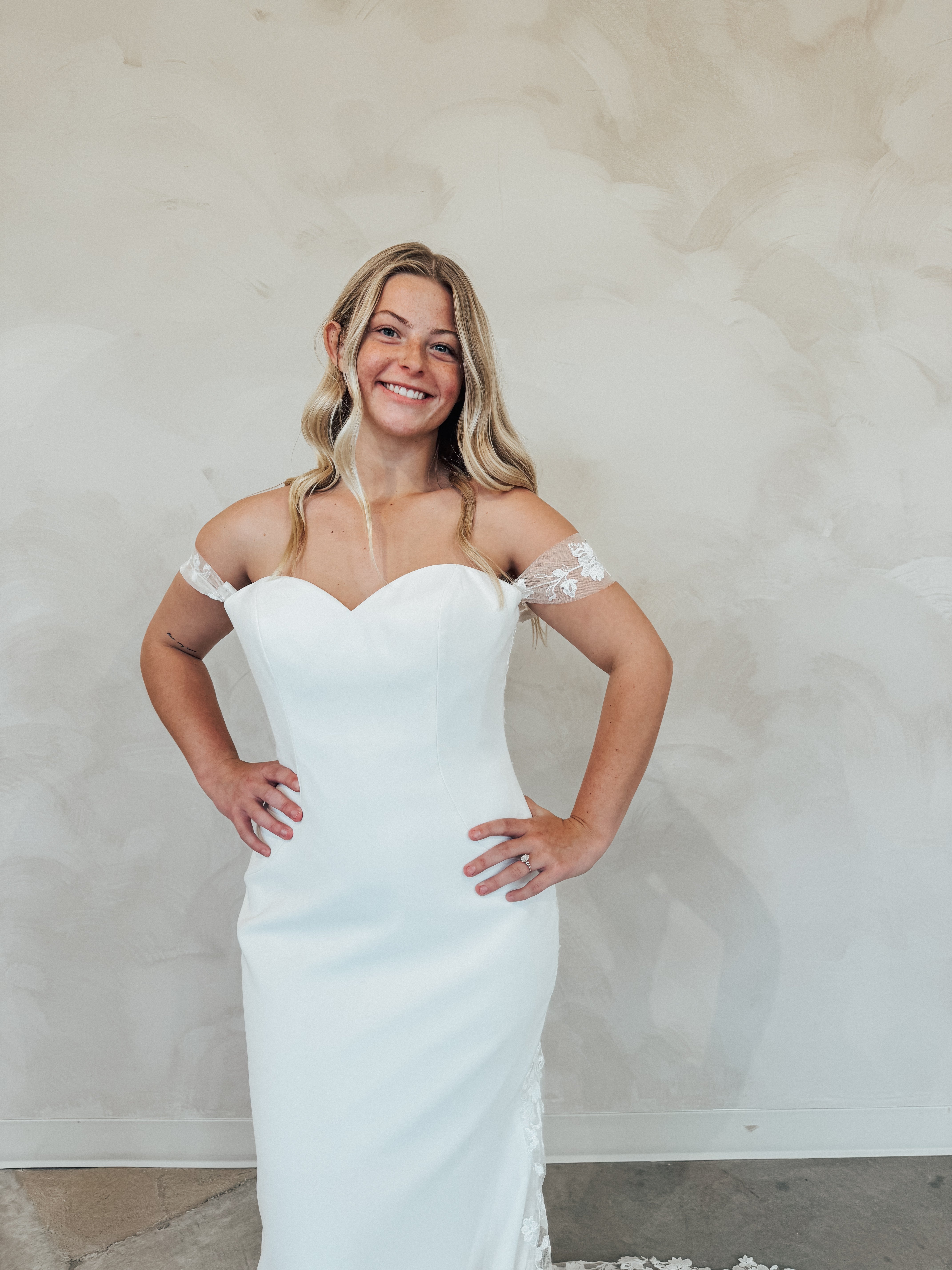 Size 10 | Syrnix By Pronovias