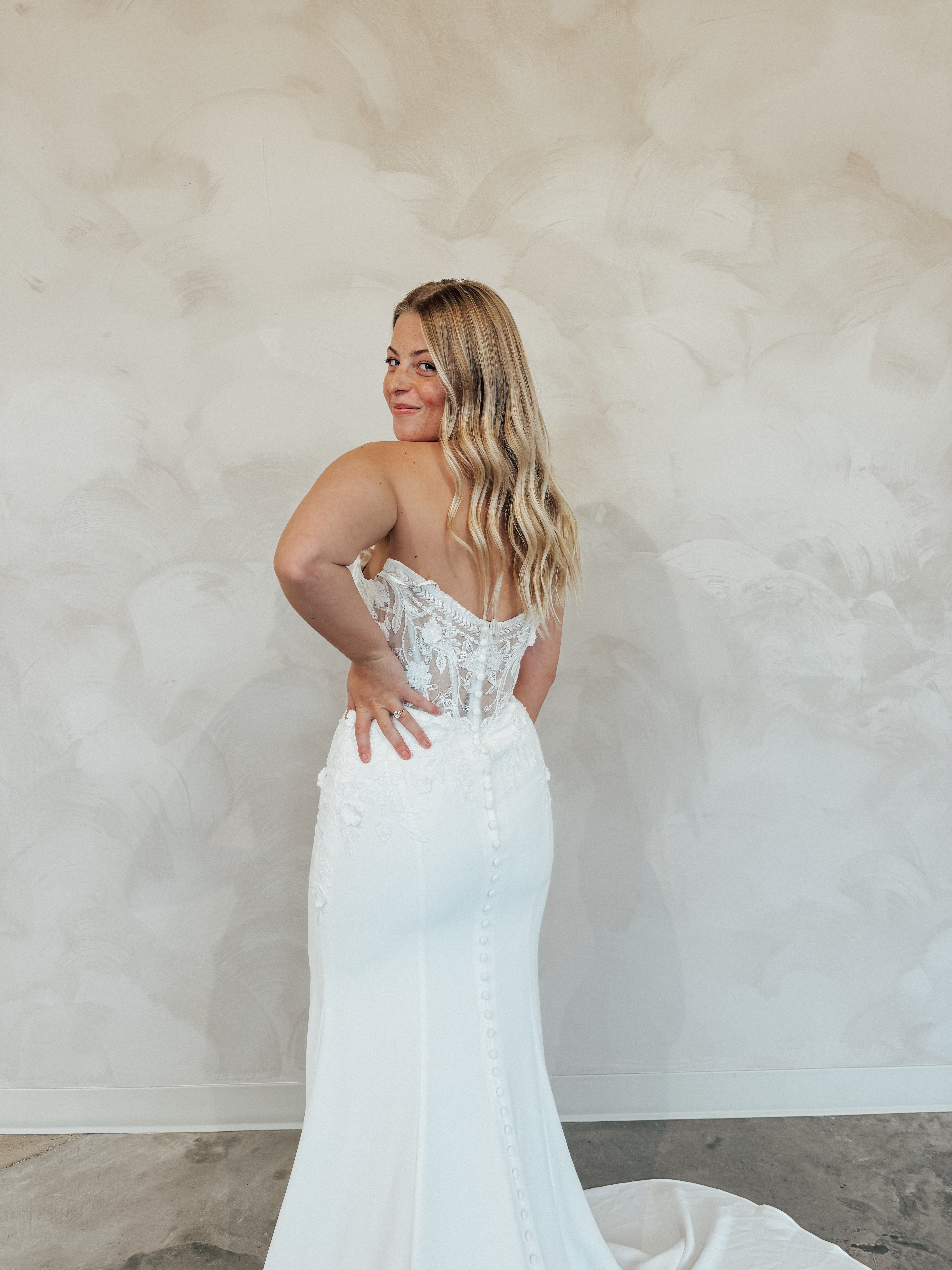 Size 08 | 7675 By Stella York