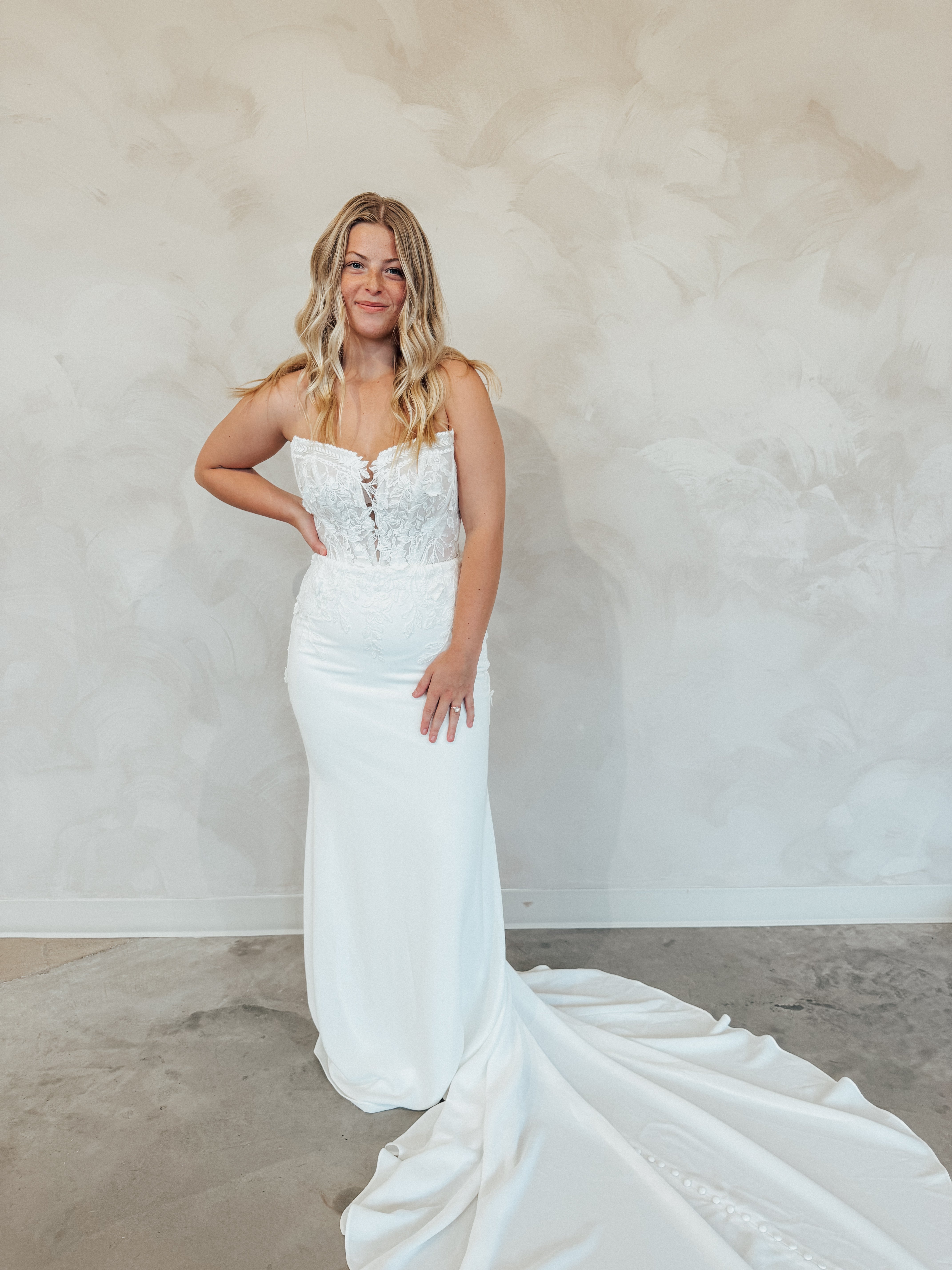 Size 08 | 7675 By Stella York