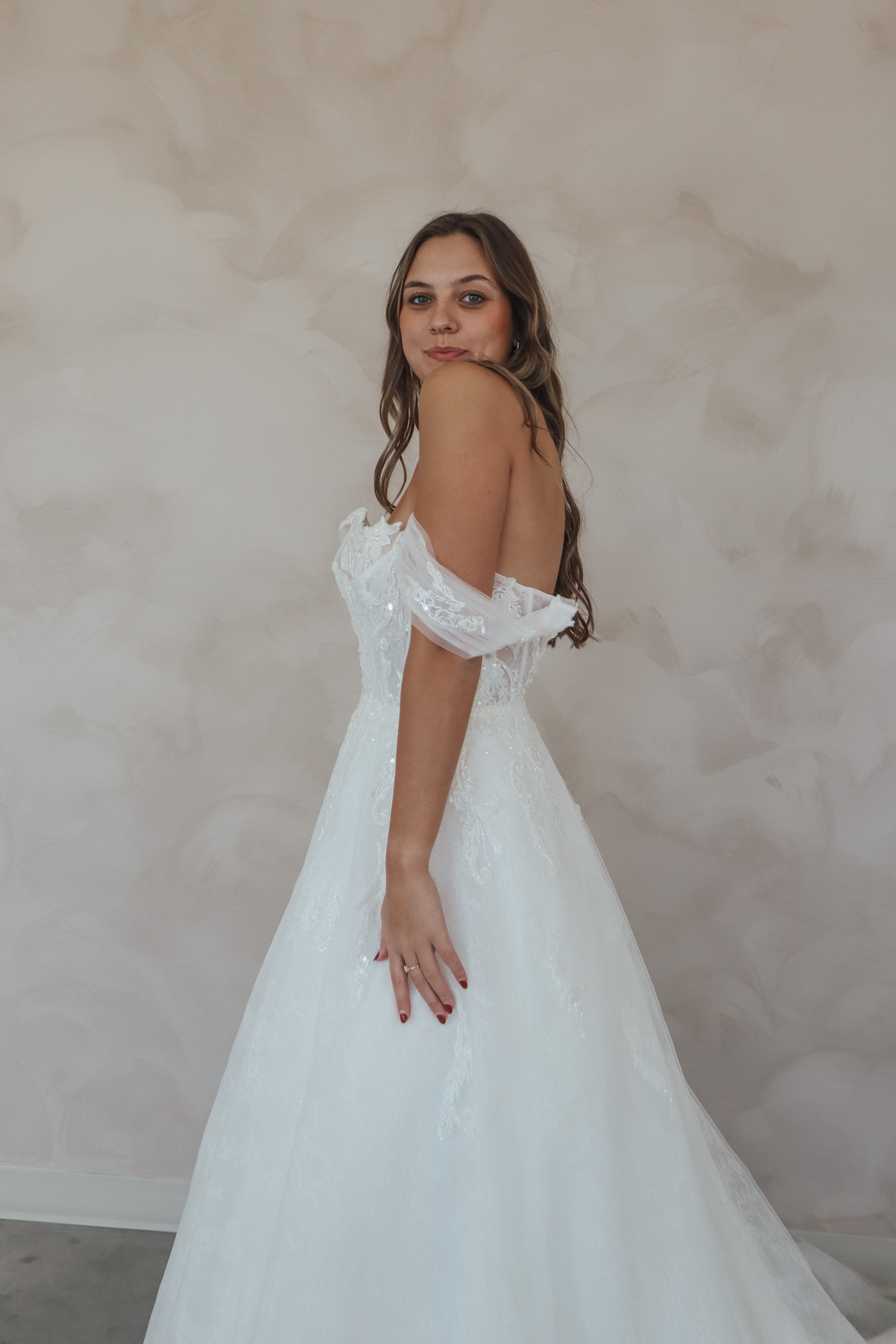 Size 04 | Elina by Maya Bella