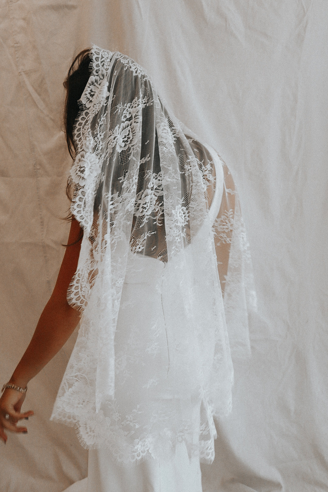 CHANTILLY- Full Chantilly Lace Veil