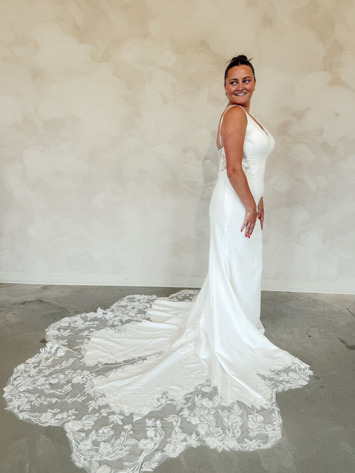 Size 16 | Shayla by Dearly