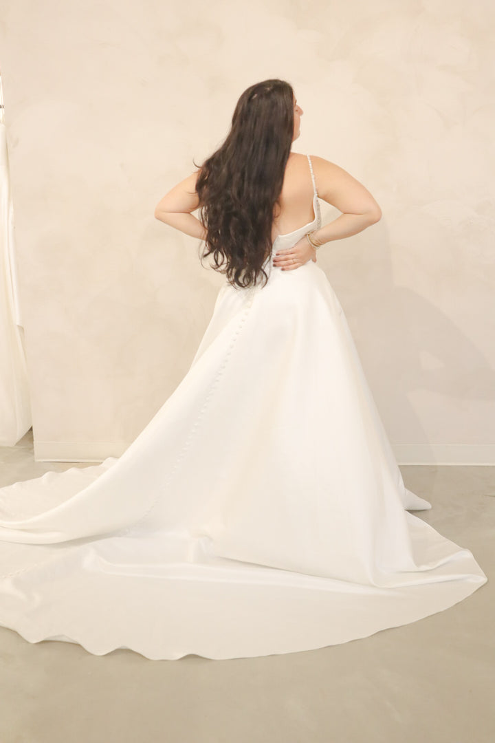 Size 12 | 7531 by Stella York