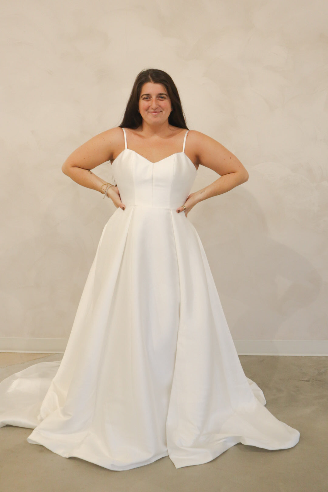 Size 14 | 7601 by Stella York