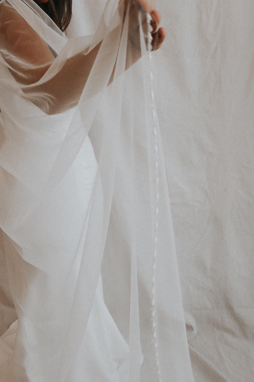 DAINTY- Beaded Edge Veil