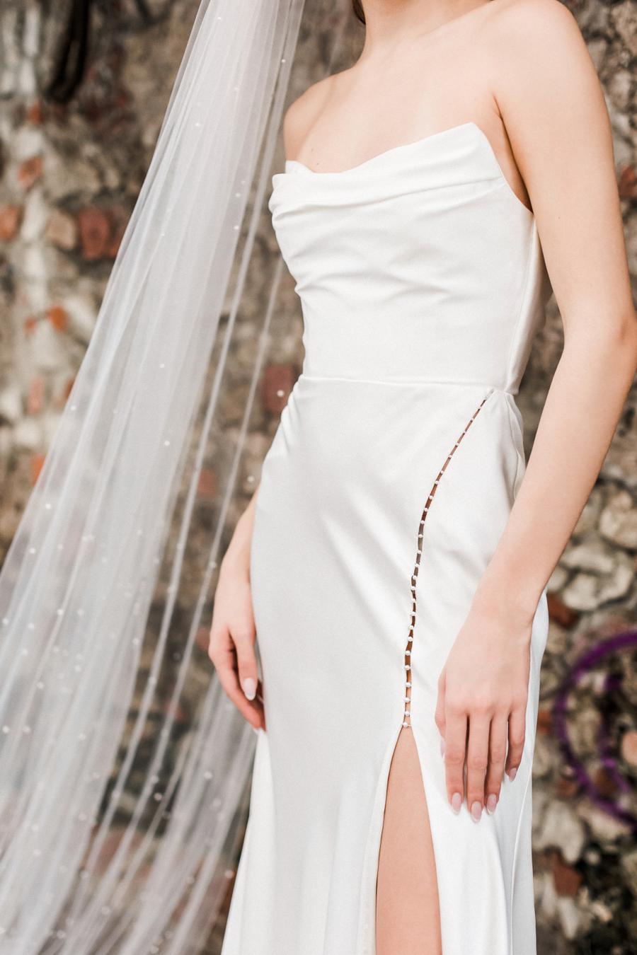 Size 10 | Orlie by Watters