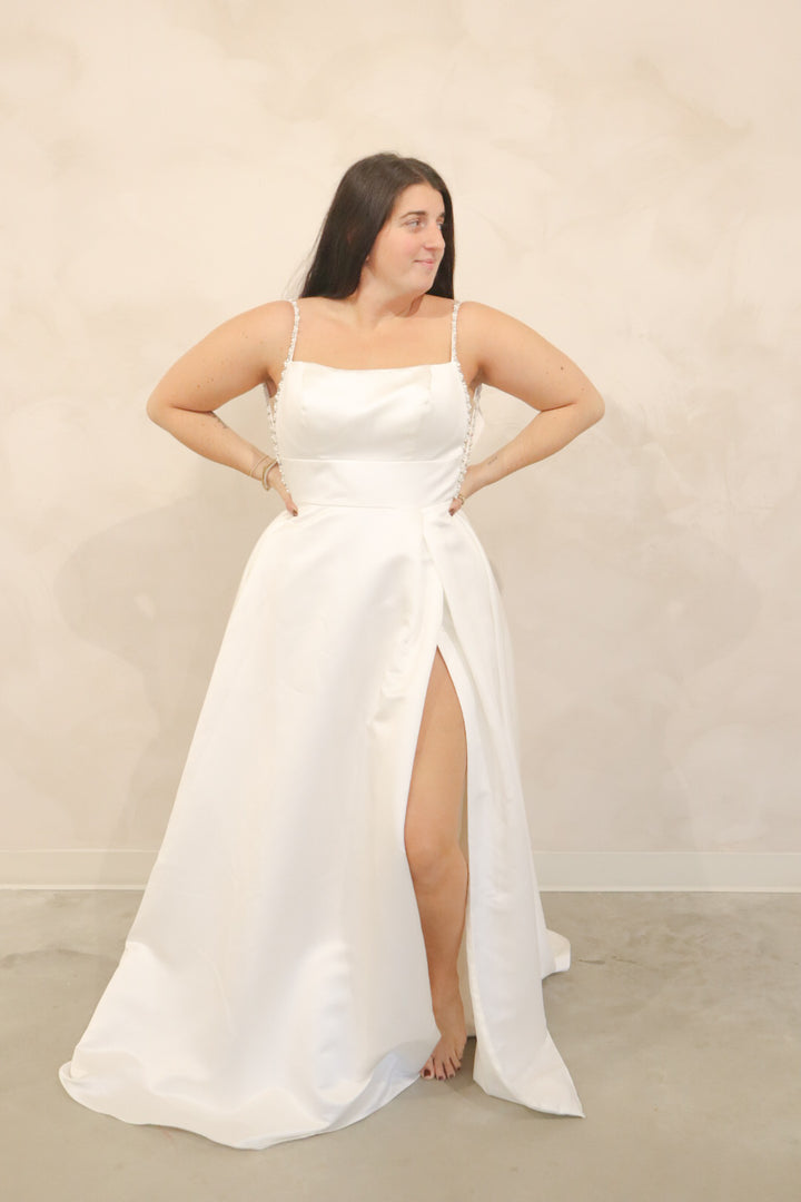 Size 12 | 7531 by Stella York