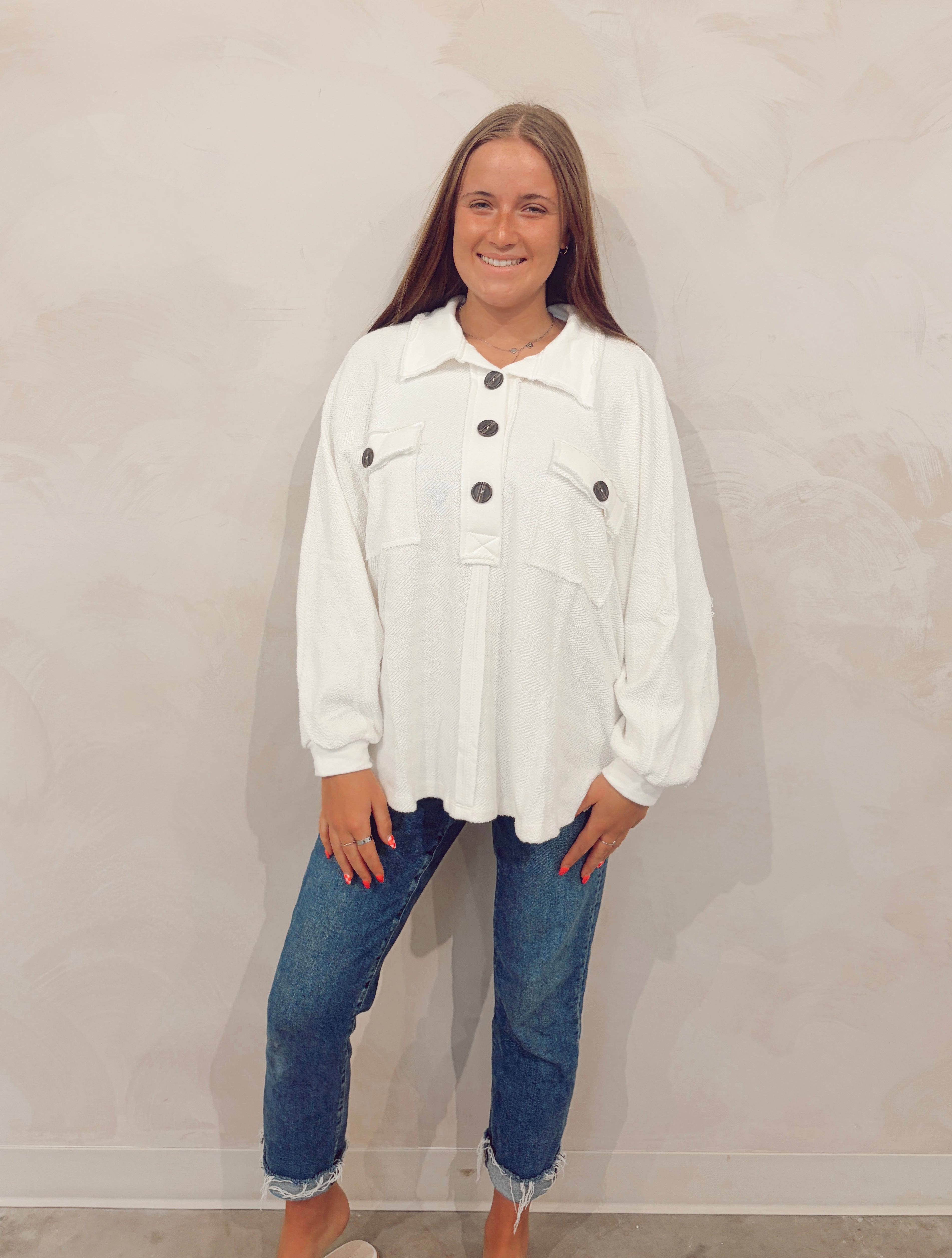 Winny White Pullover