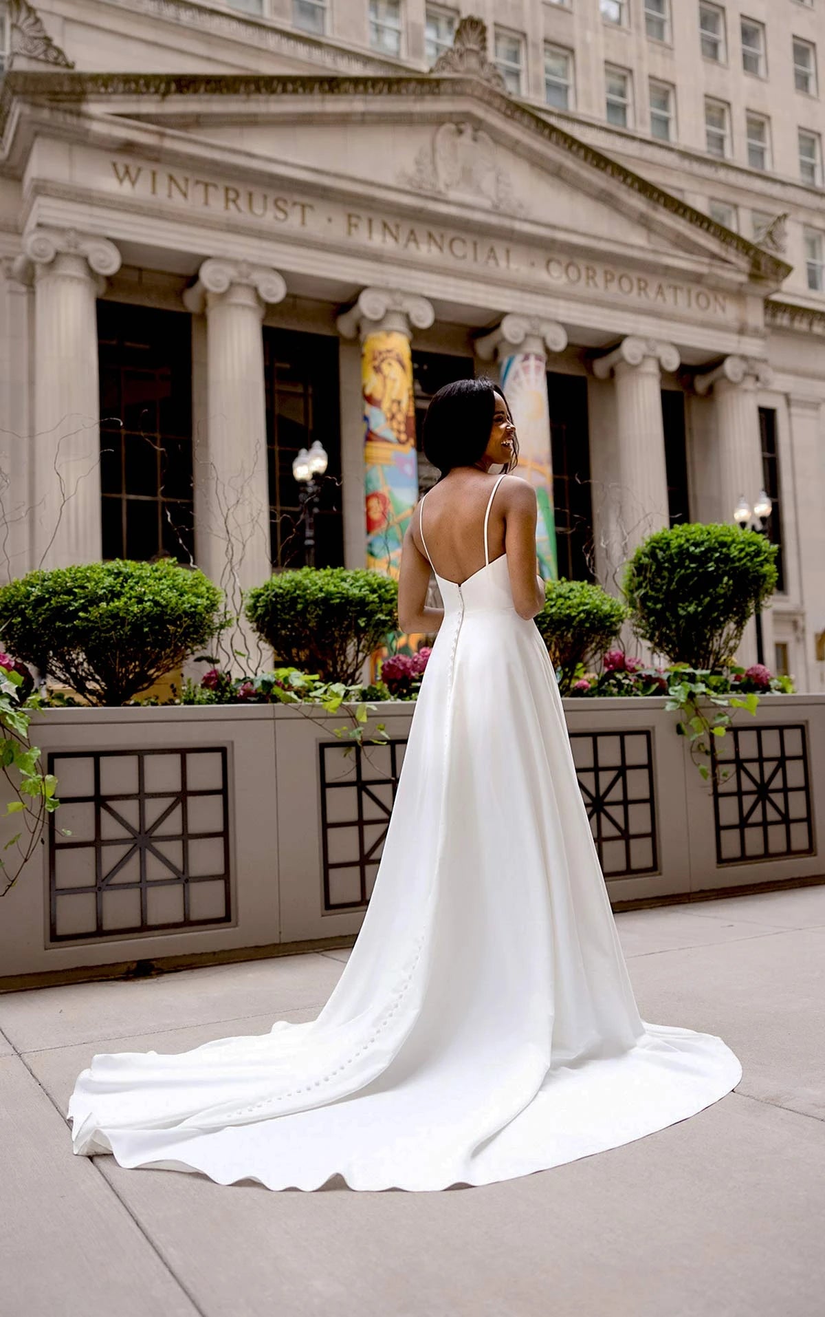 Size 16 | 7585 by Stella York