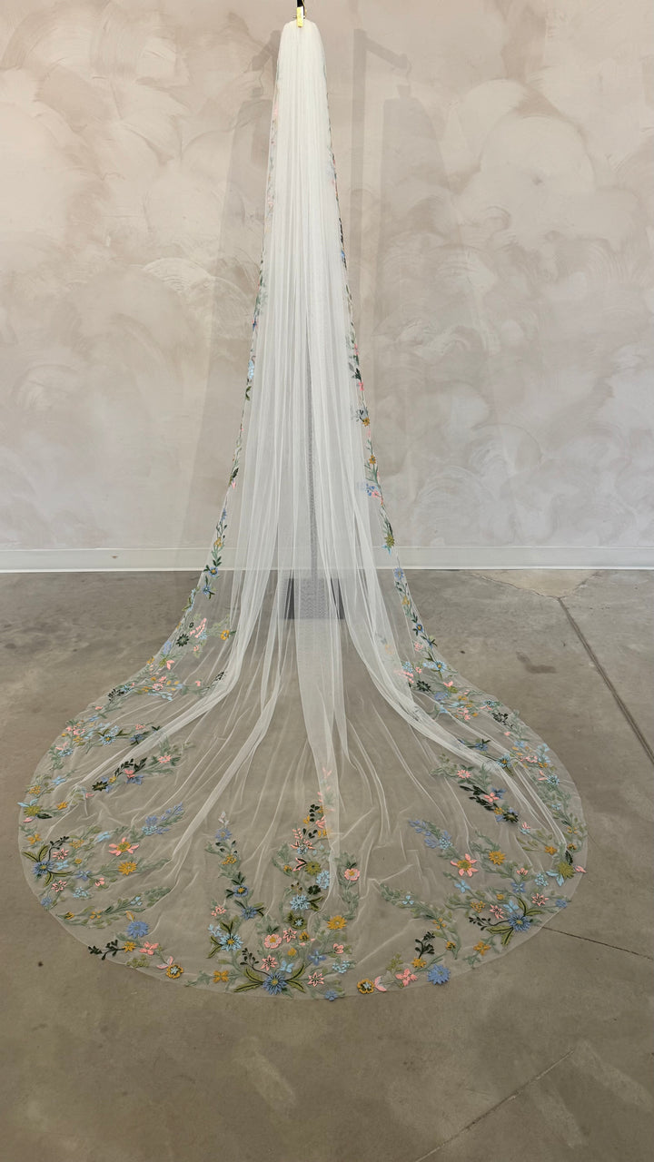 DELILAH- Floral Veil