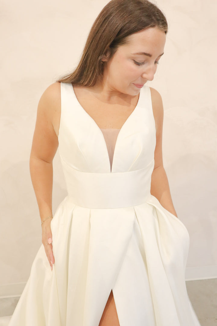 Size 12 | EB22693 by Elysian Bridal