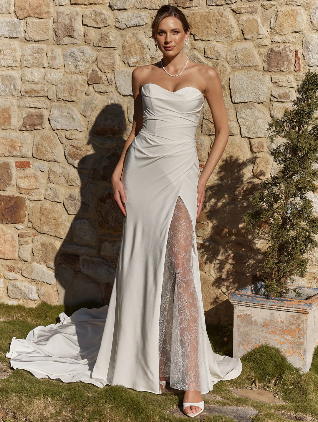 AMIRA BY TANIA OLSEN