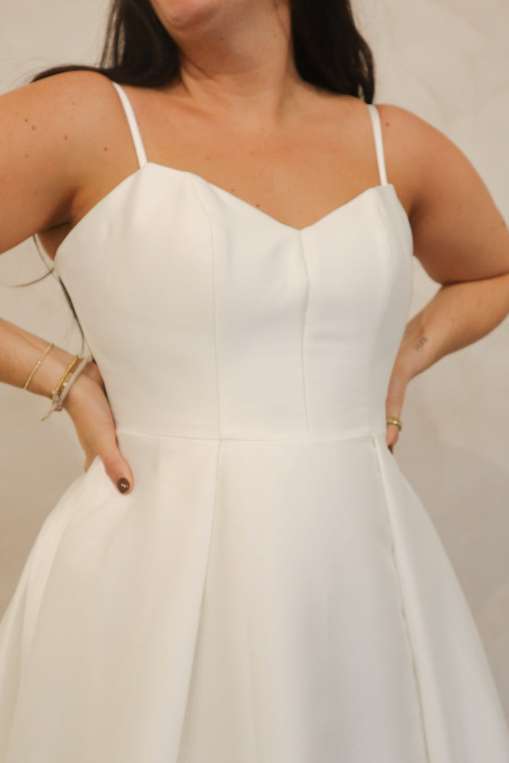 Size 14 | 7601 by Stella York