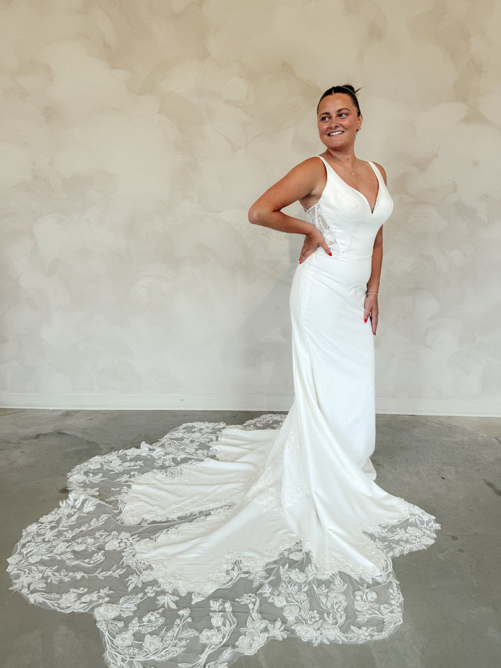 Size 16 | Shayla by Dearly