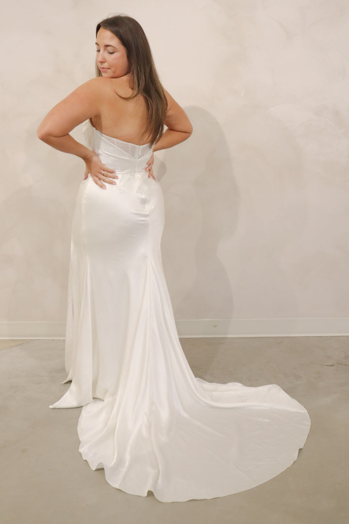 Size 10 | Orlie by Watters