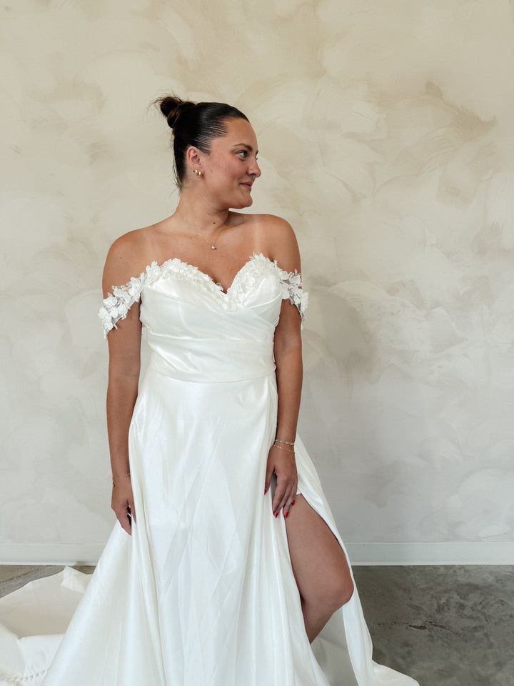 Size 16 | Mary by Dearly