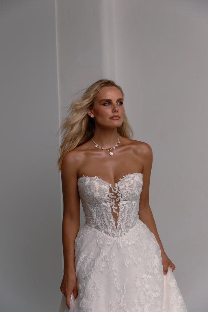 FLORENCE BY TANIA OLSEN