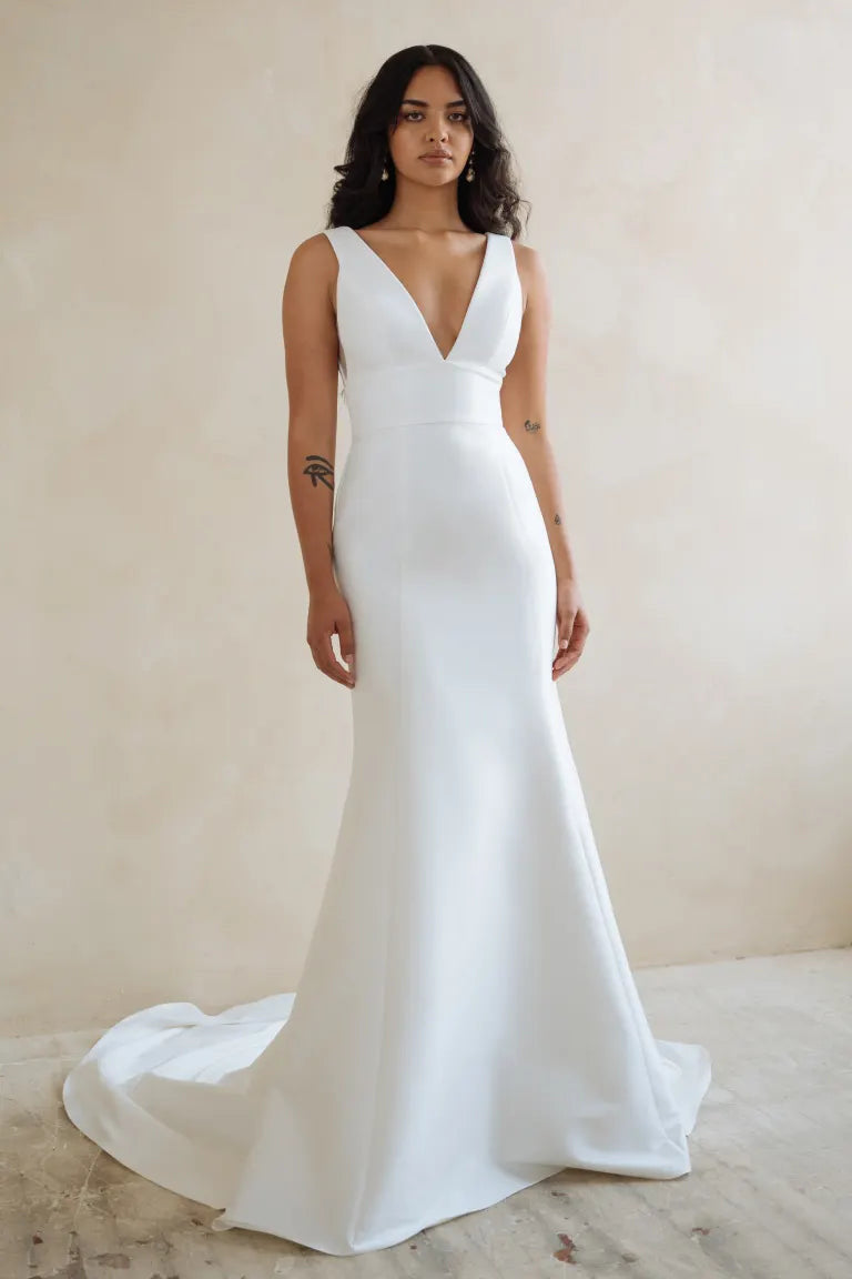 Jenny Yoo Sample Sale Dearly Bridal