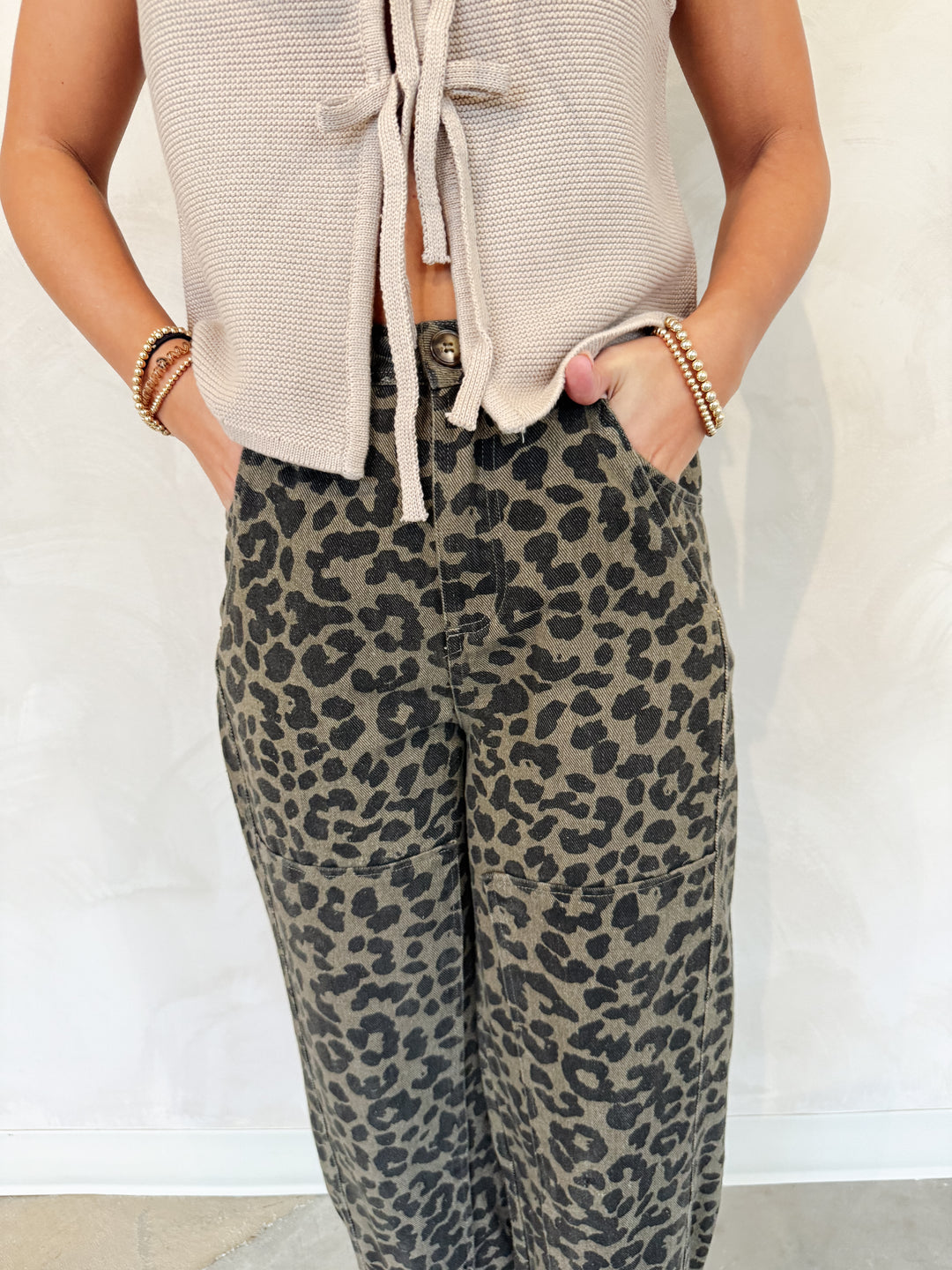 LEOPARD BARREL JEANS