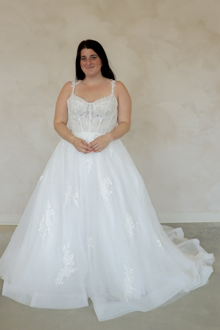 Size 12 | Edie By Maya Bella