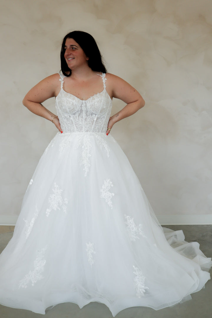 Size 12 | Edie By Maya Bella