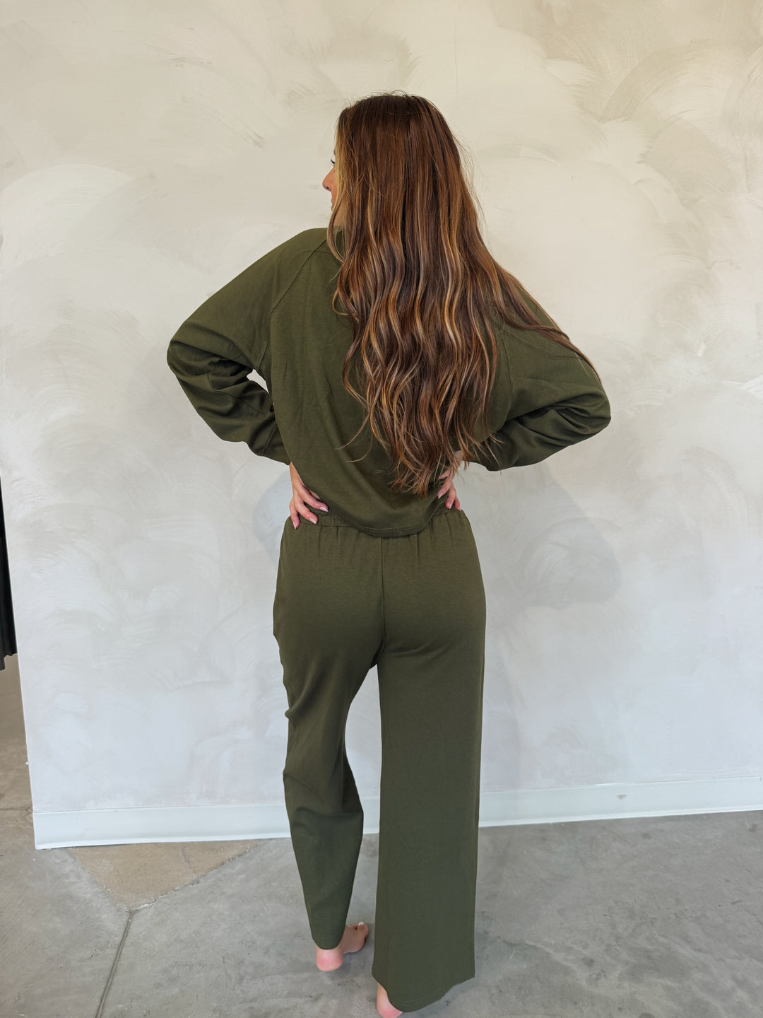 Relaxed V-Neck Lounge Set