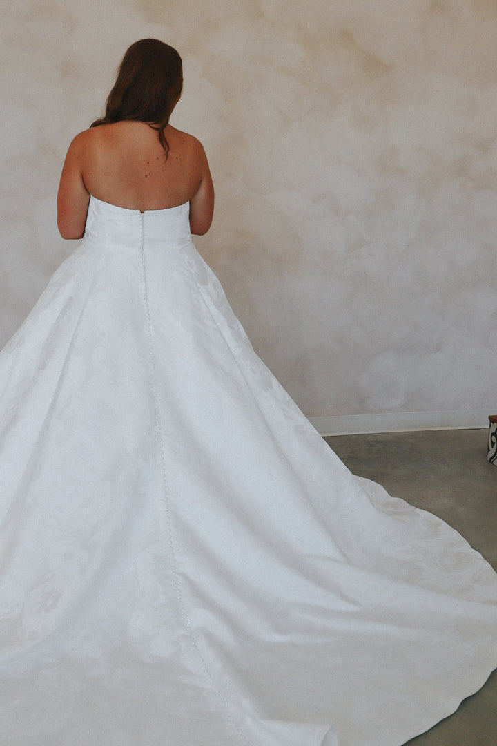 Size 10 | Renee by Tania Olsen