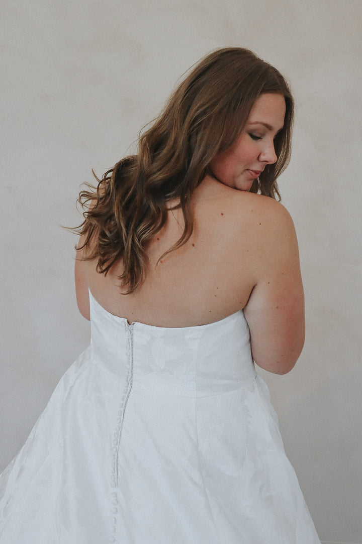 Size 10 | Renee by Tania Olsen