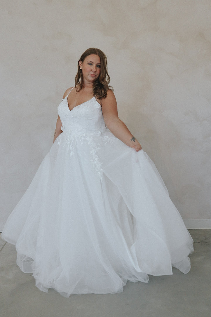 Size 22 | Magnolia by Lovely