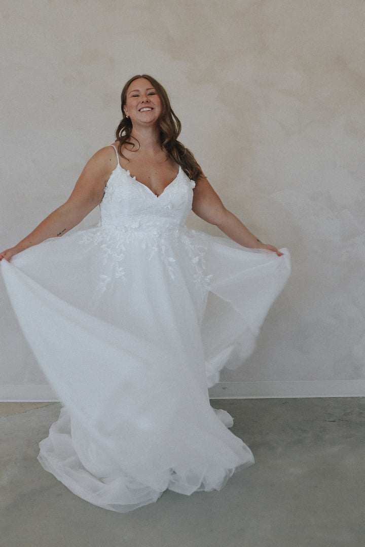 Size 22 | Magnolia by Lovely