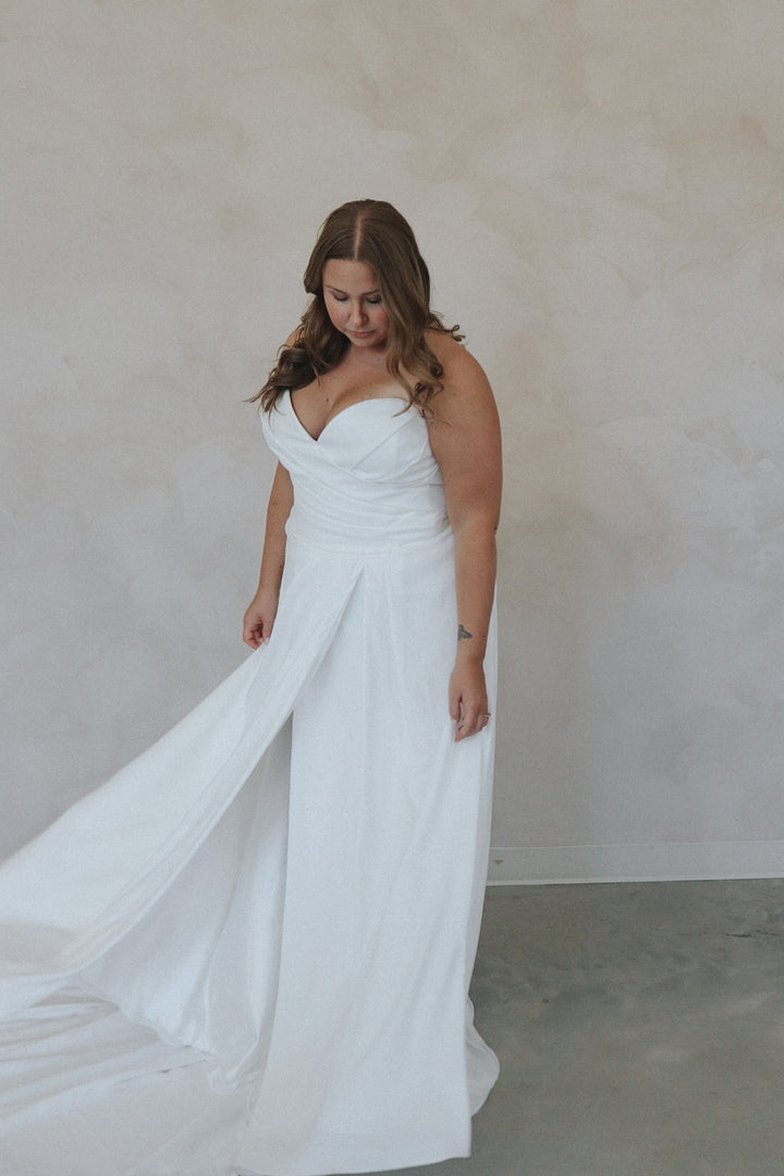 Size 28 | Nova by Lovely