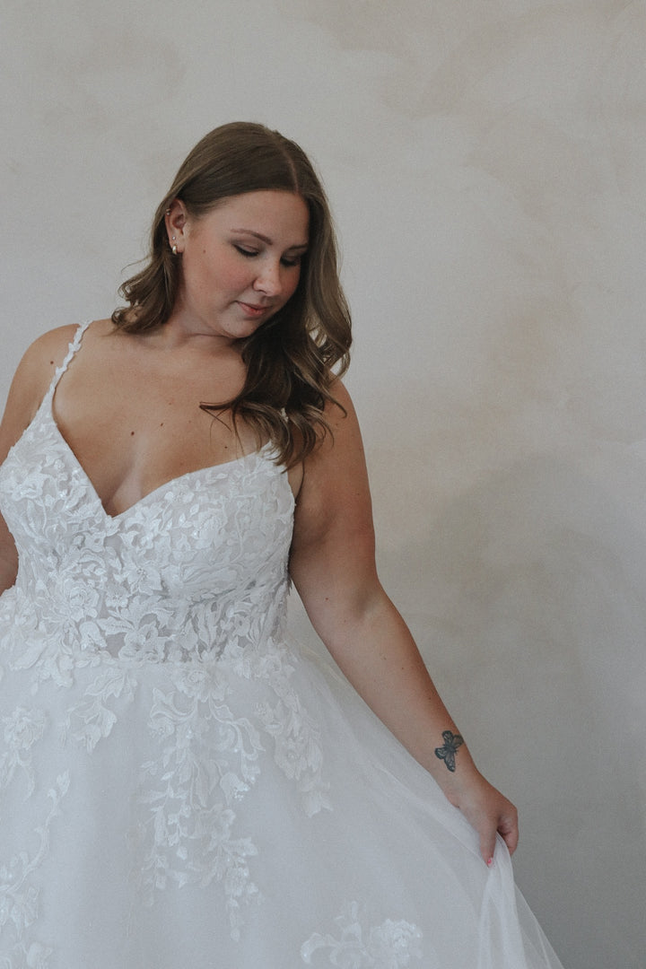 Size 22 | Benny by Dearly