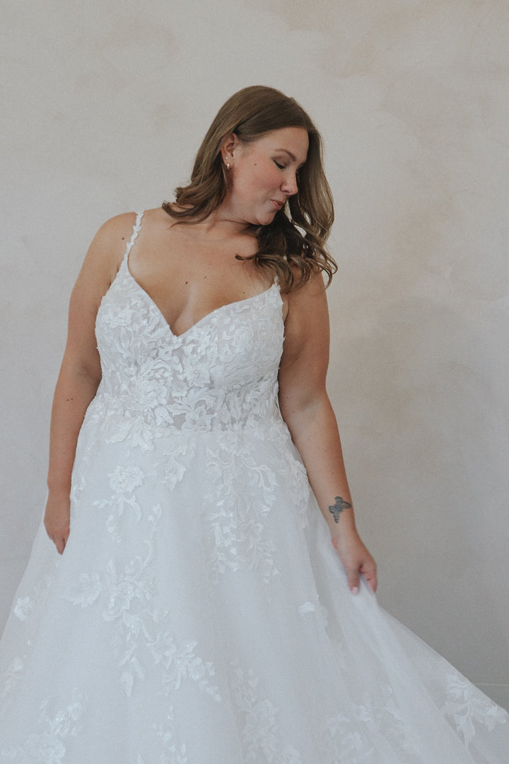 Size 22 | Benny by Dearly