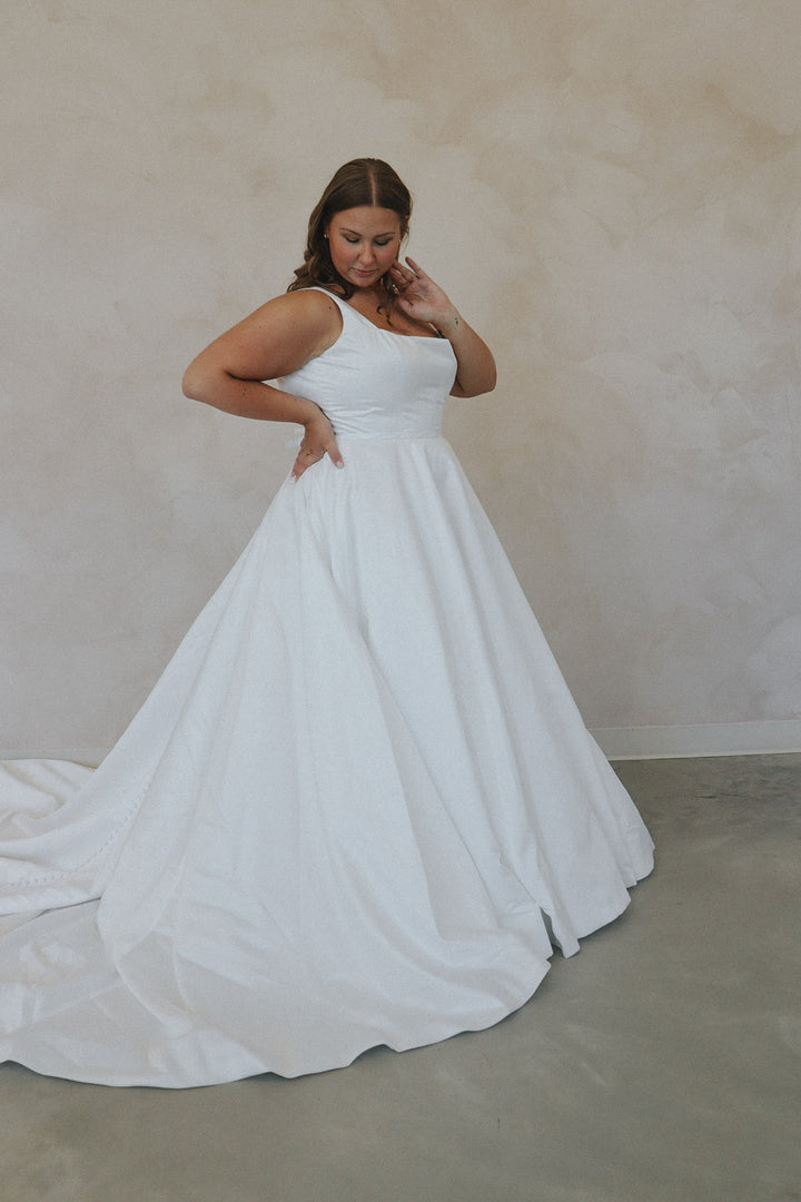 Size 16 | Riley by Tania Olsen