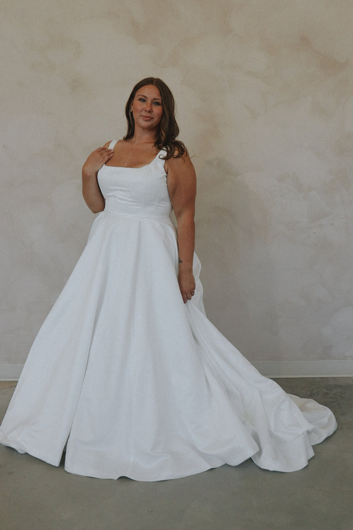 Size 16 | Riley by Tania Olsen