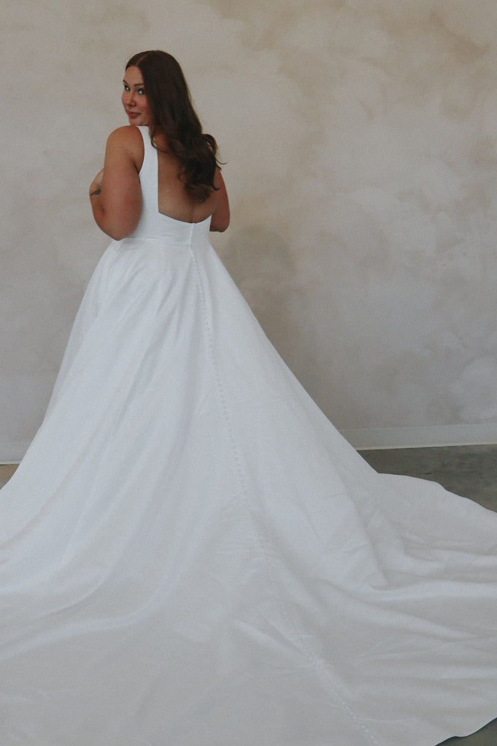 Size 16 | Riley by Tania Olsen