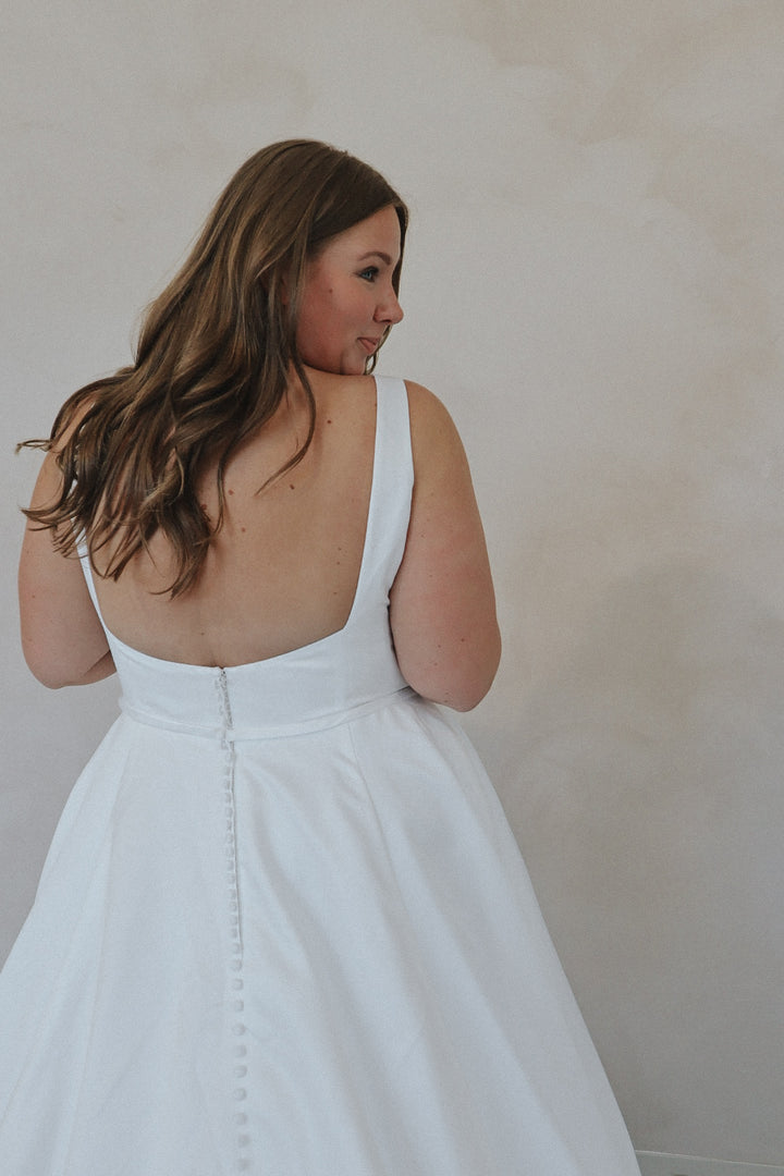 Size 16 | Riley by Tania Olsen