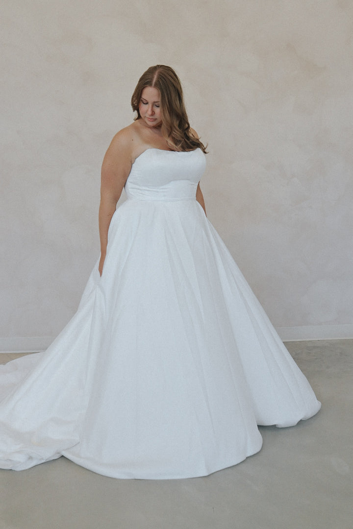 Size 16 | Anne by Tania Olsen